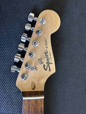 071213870 Fender Squier Se Stratocaster Guitar Neck Rosewood Fretboard With Tuners