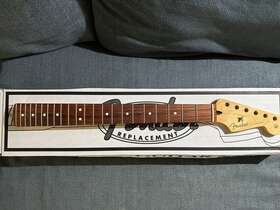 099-4503-921 Fender Use Genuine Strat Neck Modern C Pau Ferro 22 Fret 9.5 Inch