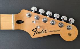 Fender 0994602921 Standard Stratocaster Strat Neck And Tuners - Maple 21 Frets 9.5 Inch Radius