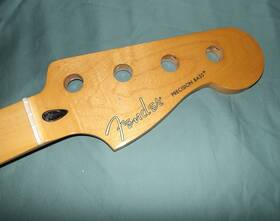 0998010780 Fender Player Series Precision Bass Neck Maple 9.5 Inch Modern C