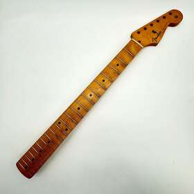24013 Fender Road Worn Stratocaster Maple Neck Nitro Mint