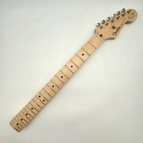 24112 Fender Eric Clapton Stratocaster Maple Blackie Neck Mint