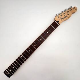24115 Fender Telecaster Deluxe Rosewood Neck