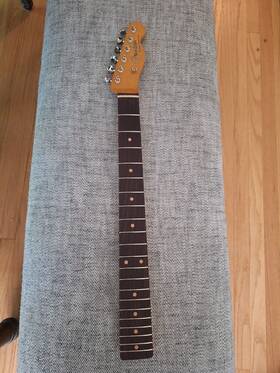 Fender 885978959679 Limited Edition Vintera Iii Early Ft60s Telecaster Custom Neck And Tuners