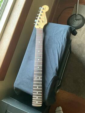 993010921 Fender Usa Stratocaster Electric Guitar Rosewood Neck With Tuners And Hardware
