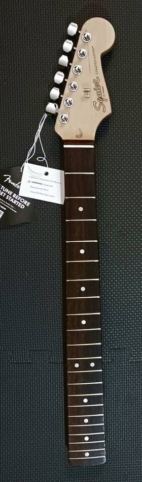 Cmce24010617 Fender Squier Strat Deluxe Neck Locking Tuners Bone Nut Roller Tree
