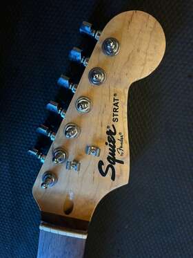 Cxs031109404 Fender Squier Stratocaster Se Guitar Neck Rosewood Board With Tuners/plate/bolts