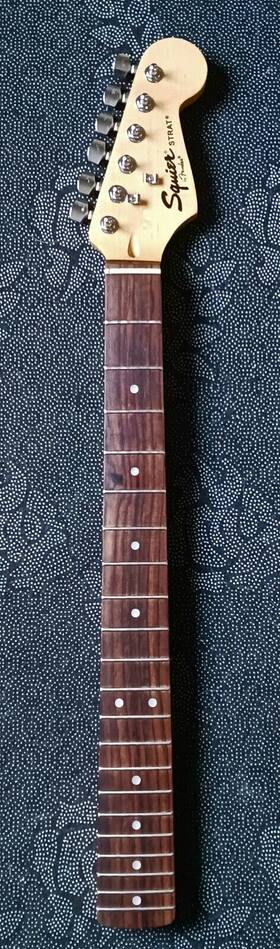 Cxs051402751 Fender 2005 Squier Strat Neck- Rosewood