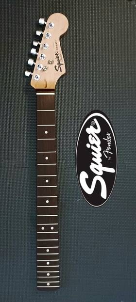 Cxs110960149 Fender 2011 Squier Neck Loaded And Excellent Condition