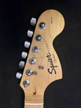 Cy07096134 Fender Squier Stratocaster Maple Guitar Neck With Tuners
