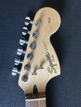 Fender Ics14121955 Squier Affinity Stratocaster Guitar Neck Rosewood With Tuners/plate/bolts