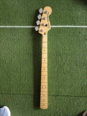 Fender Mx18121412 Precision Player Bass Neck. Maple. With Tuners/string Guide. 2018 Mint