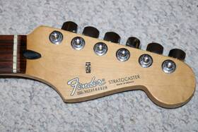 Mz4144928 Fender 2004 Mim Stratocaster Neck - Loaded With Tuners And Neckplate