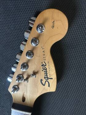 Cy00414641 Fender Squier Affinity Stratocaster Guitar Neck Rosewood With Tuners/plate/bolts
