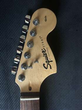 Cy10111473 Fender Squier Affinity Stratocaster Guitar Neck Rosewood Fretboard With Tuners