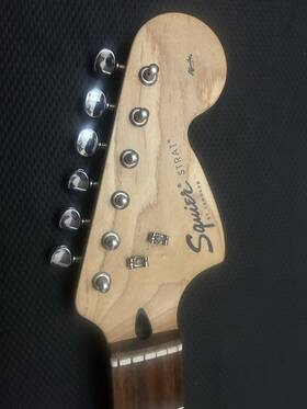 Ic99102310 Fender Squier Affinity Stratocaster Guitar Neck Rosewood With Tuners/plate/bolts