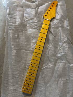 St-37 Yinfente Electric Guitar Neck 21fret 25.5inch Scale Maple Yellow Paint Bolt On Dot Inlay