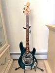 Ernie Ball Music Man Stingray 4 Active *usa* Maple Neck W/rosewood Fb + Ohsc. Fixed Price $1695.00.